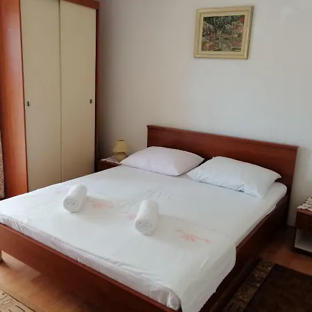 Emmas Apartmán *
