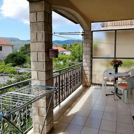 Emmas * Stari Grad (Hvar)