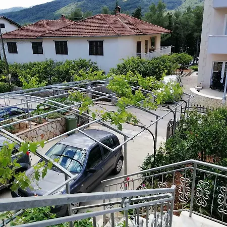 Emmas Stari Grad (Hvar)